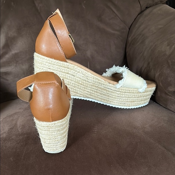 Brash Tan and Cream Wedge Sandals - Picture 4 of 4